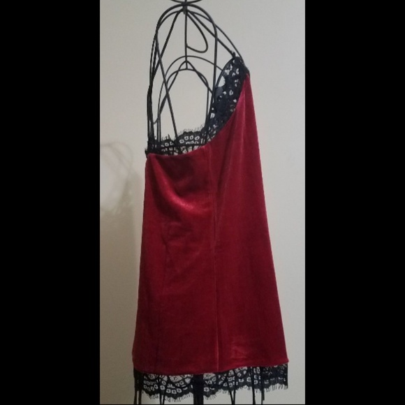 WHBM Red Velvet Black Lace Trim Cami Size Small - Picture 3 of 6